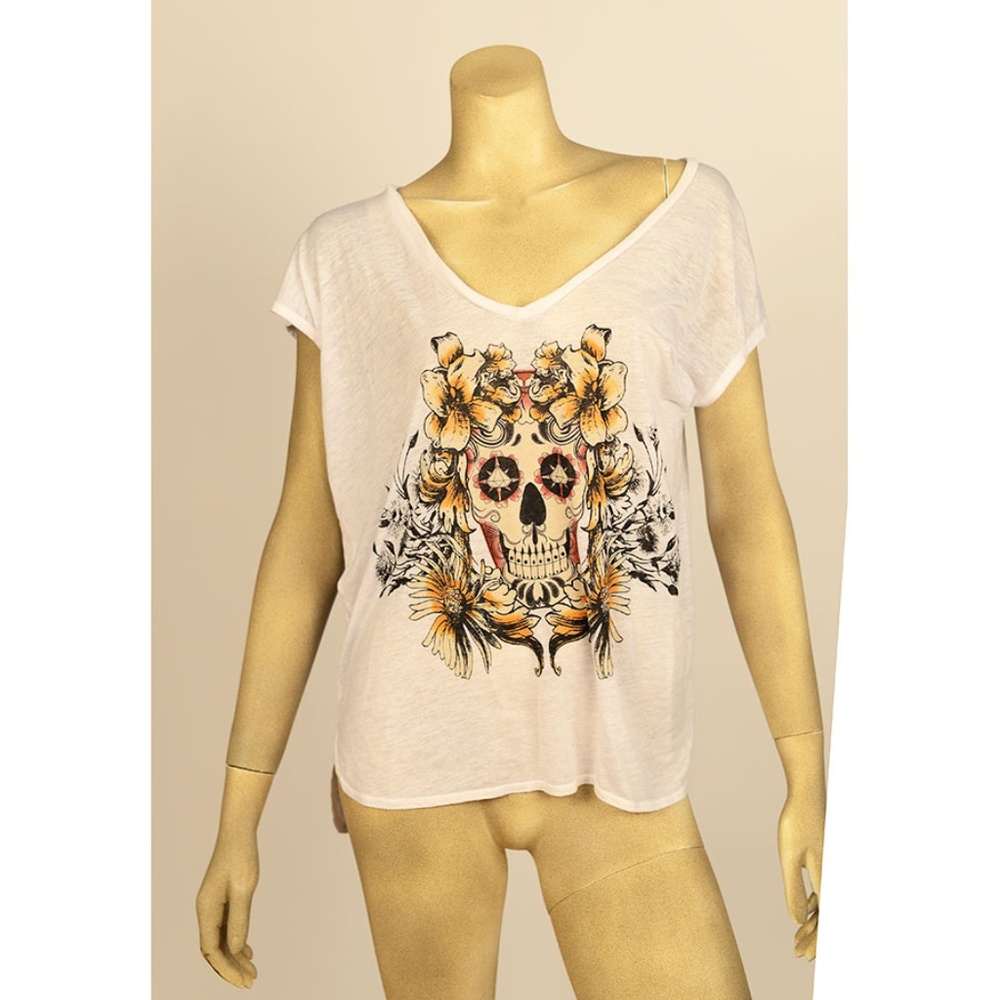 CHASER SHEER V NECK GRAPHIC TEE SZ M